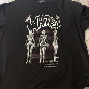 White fox m/l tee